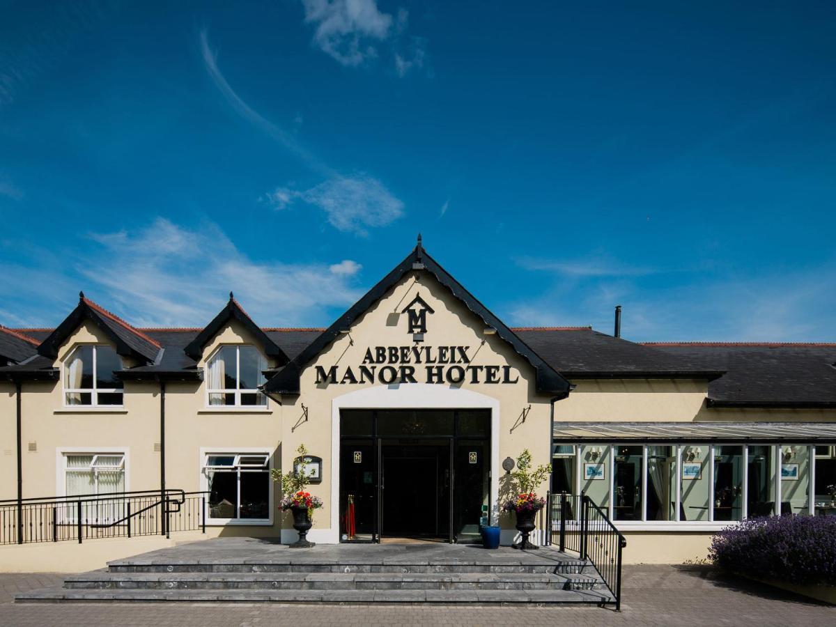 The Manor Hotel